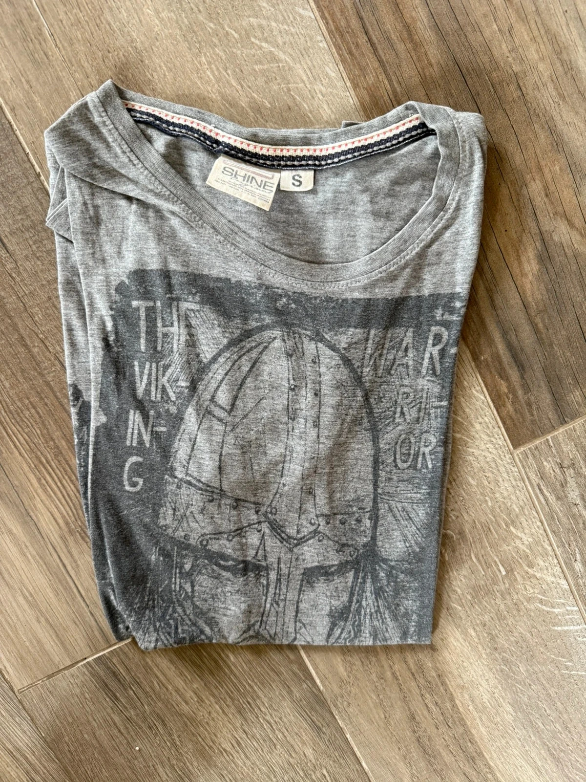 T-shirt – photo 2